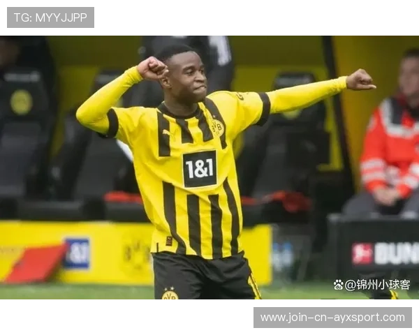 多特保持高频跑动压制对手,穆科科动作富有侵略性